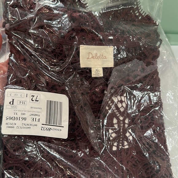 Deletta chocolate lace Blouse - Picture 8 of 9